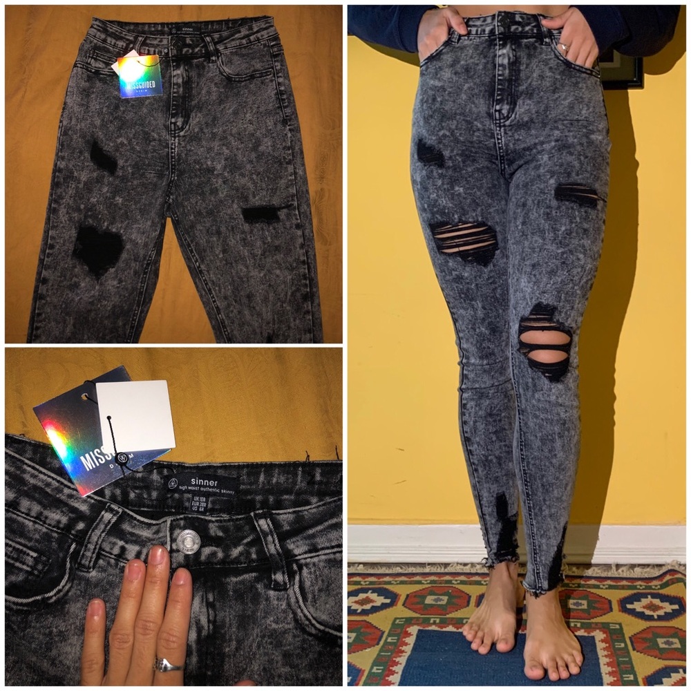 NWT Missguided Sinner Distressed Jeans